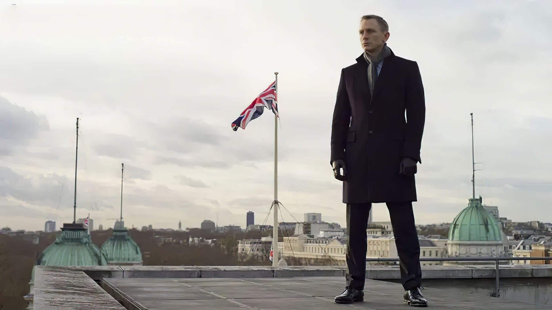 Daniel Craig